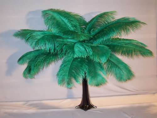 EMERALD GREEN OSTRICH DRAB FEATHERS 14-16'' - Click Image to Close